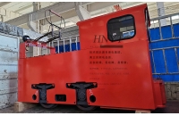 礦用架線式電機(jī)車自動斷送電裝置由什么組成？